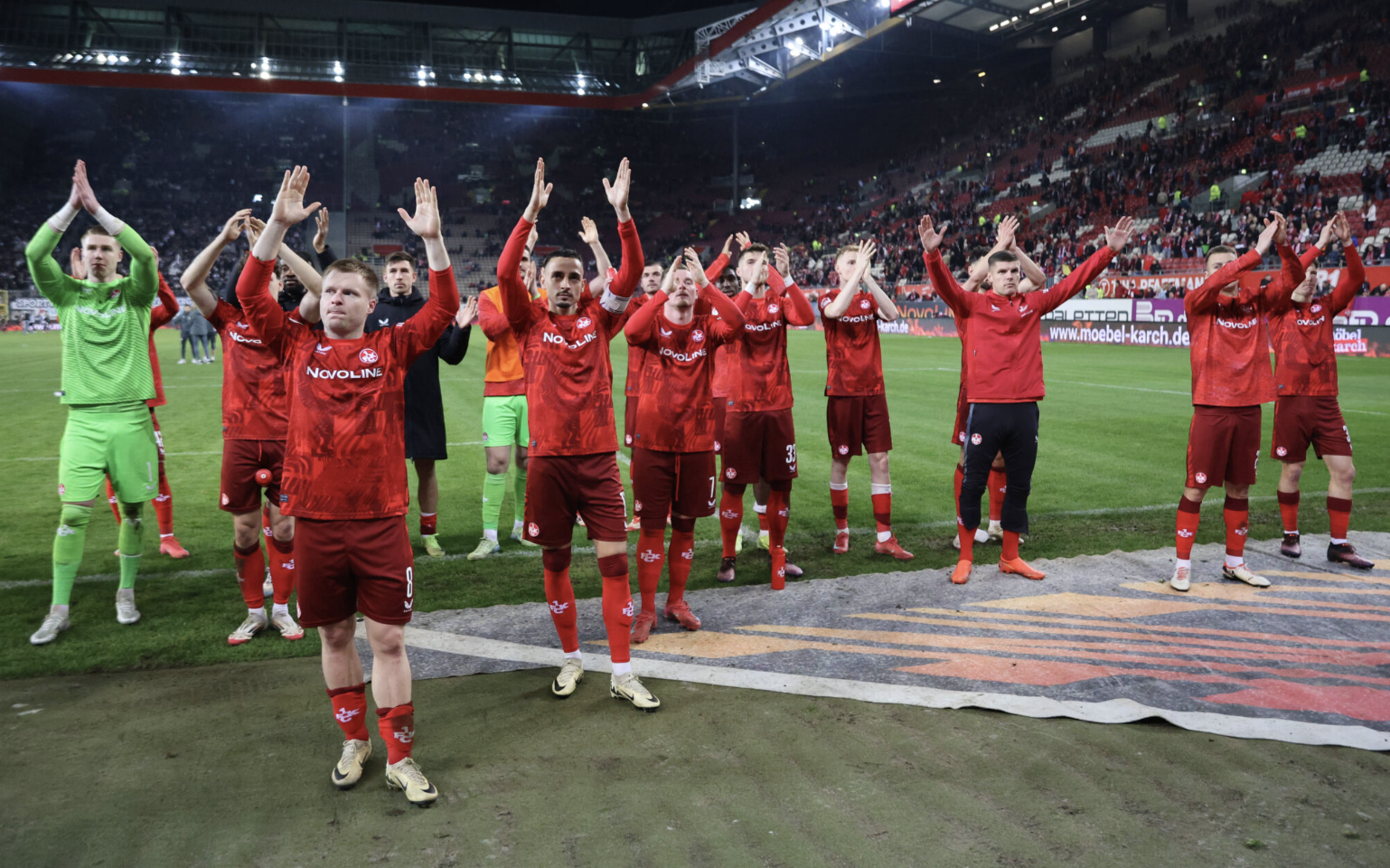 凯泽斯劳滕青年队球员获邀参与联赛战况激烈的简单介绍 凯泽斯劳滕青年队球员获邀参与联赛战况激烈的简单介绍