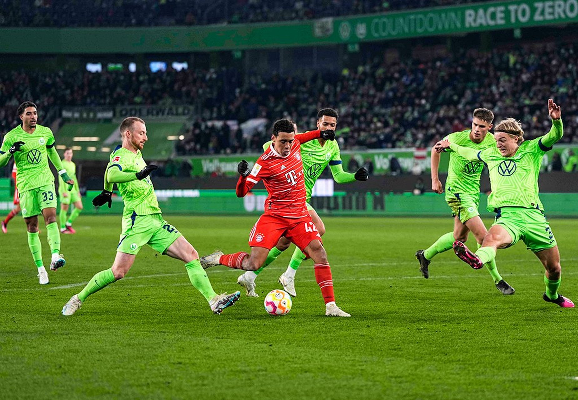 九游体育官网-沃尔夫斯堡客场遭遇惨败，无缘取得胜利的简单介绍