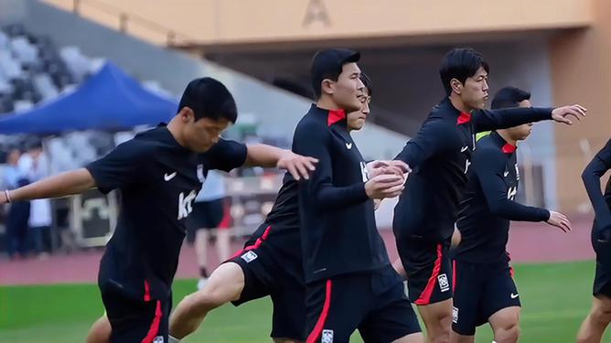 西班牙劲旅主帅表态：球队正向冠军目标前进的简单介绍