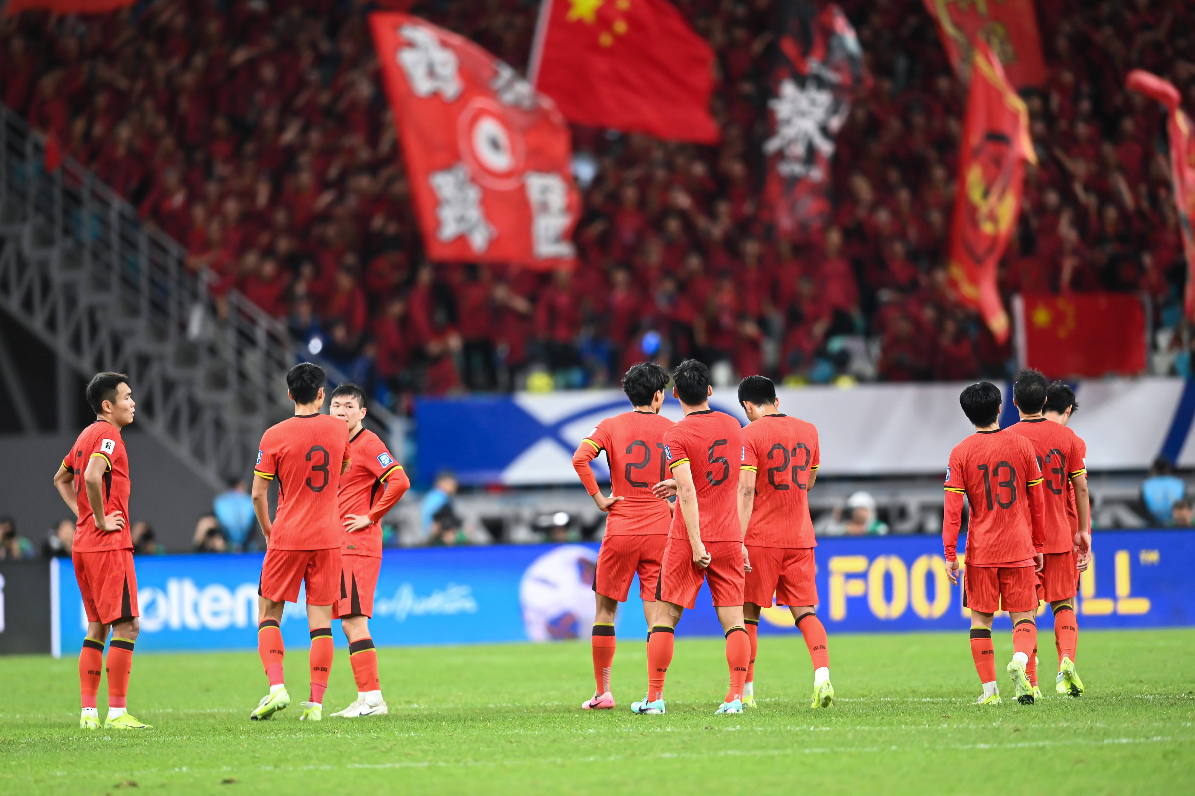 九游体育官方入口-包含一场紧张的角逐为球迷们带来了激动人心的时刻的词条