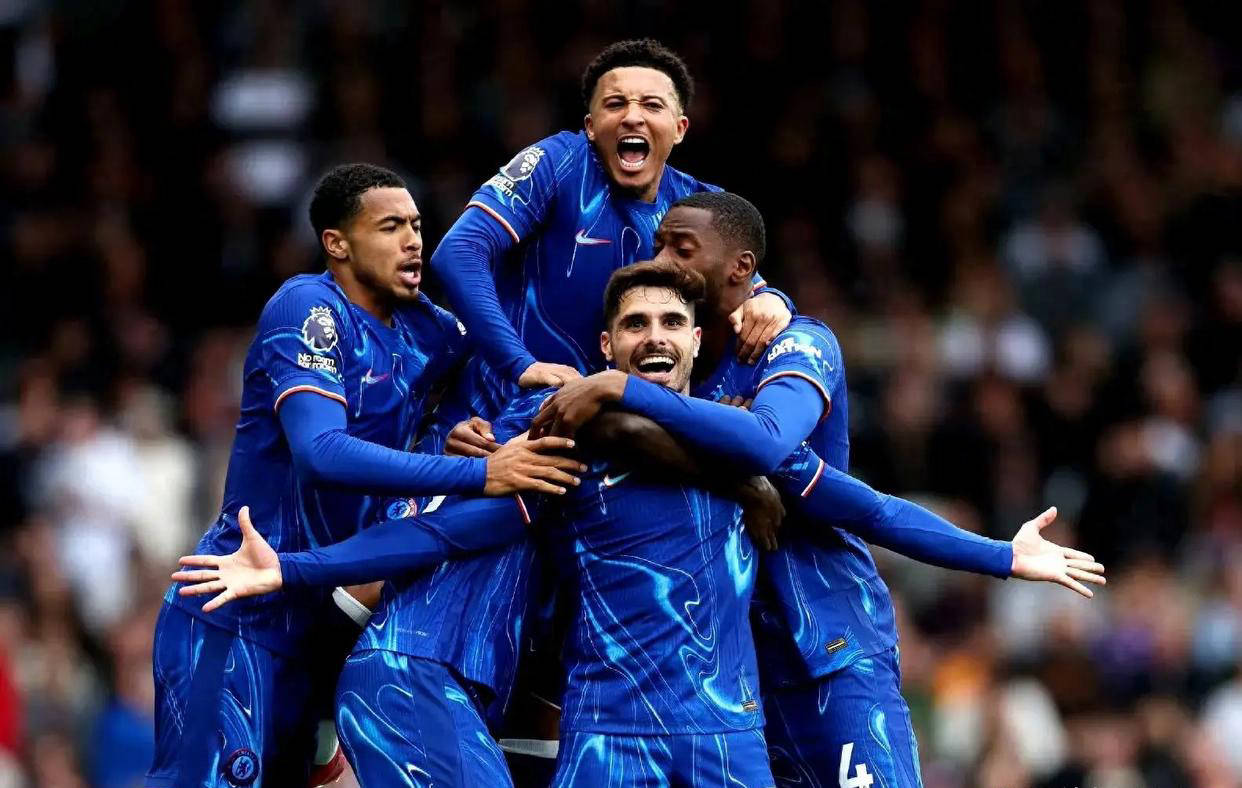 九游体育亚洲官网-关于切尔西大胜诺里奇联联赛争夺激烈的信息