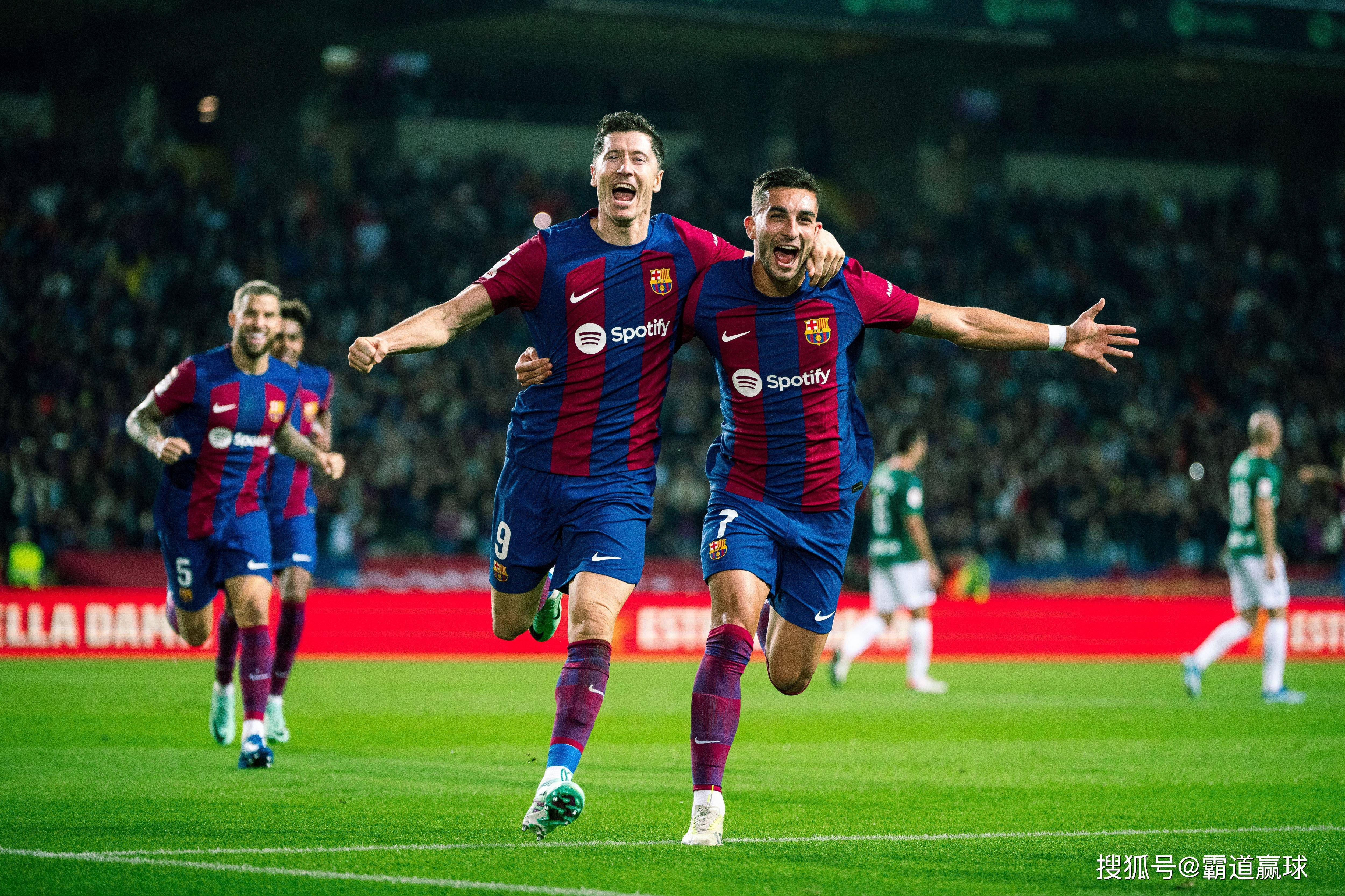 九游体育平台-巴塞罗那击败对手，提前晋级