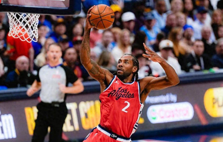 关于角逐中的双方拼尽全力,难分伯仲的信息 关于角逐中的双方拼尽全力,难分伯仲的信息