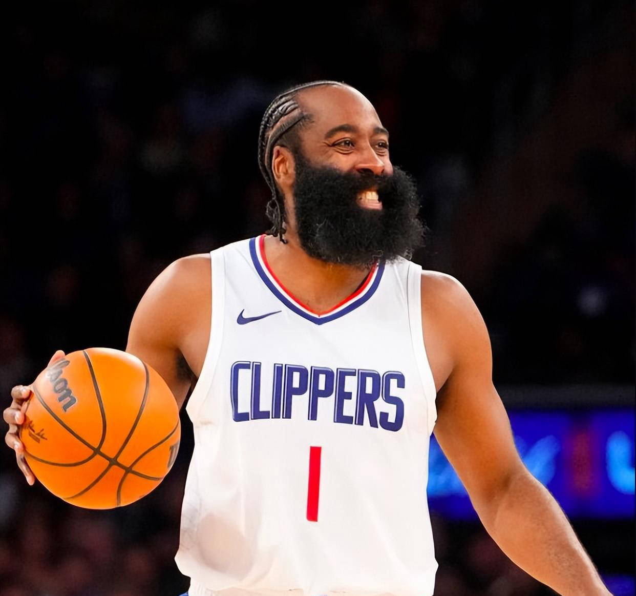 九游体育网页版入口-格罗纳队豪取胜利，夺得关键三分的简单介绍