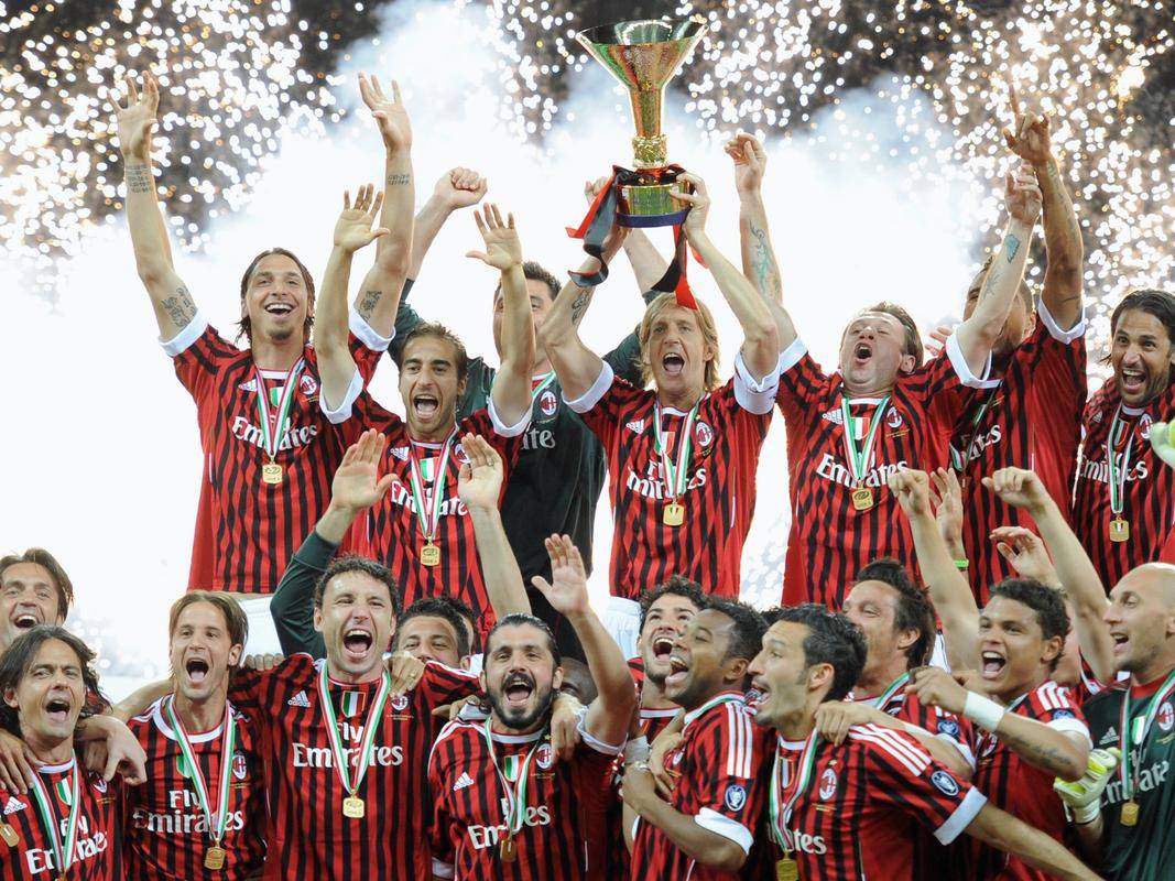 关于AC米兰球员全部合练,备战对阵那不勒斯的信息 关于AC米兰球员全部合练,备战对阵那不勒斯的信息