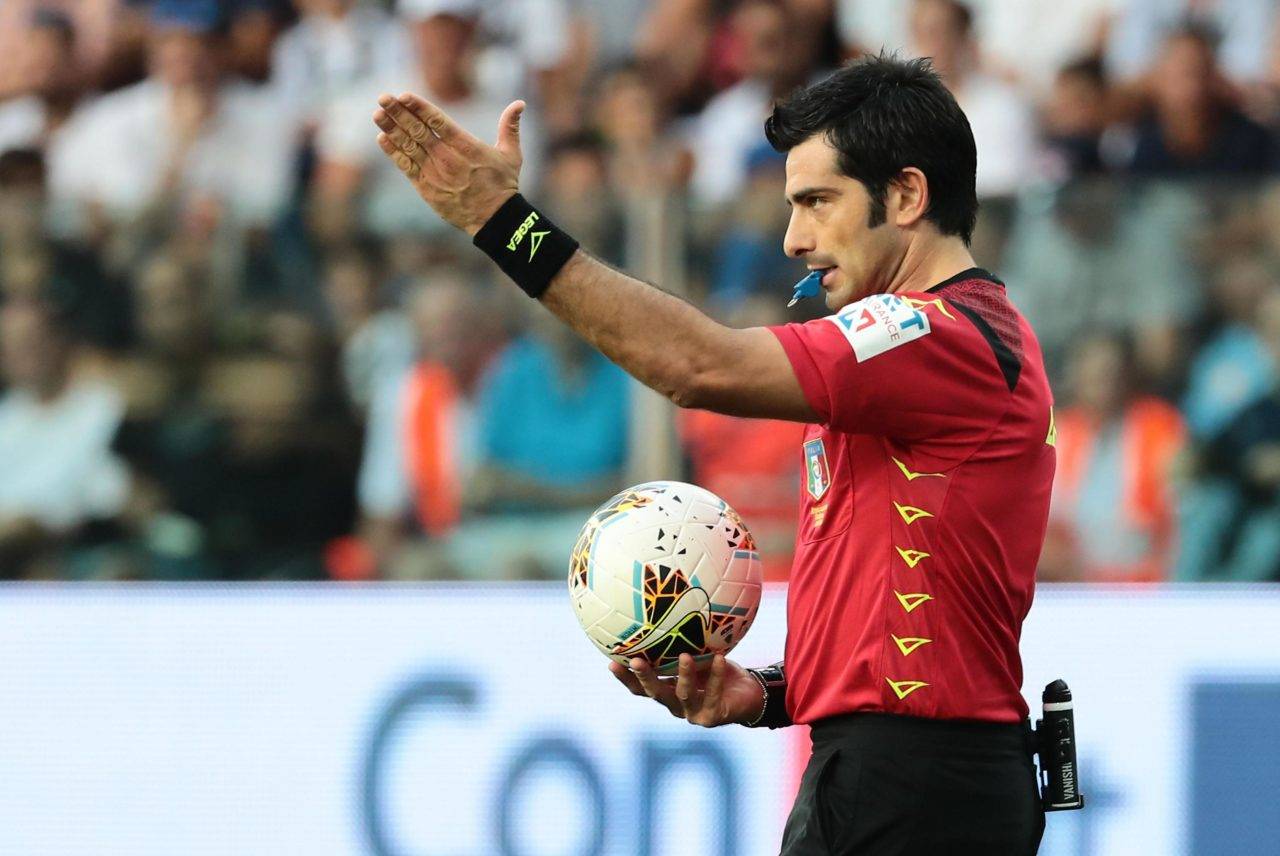 罗马主场遭逆转,争议判罚引发热议 罗马主场遭逆转,争议判罚引发热议