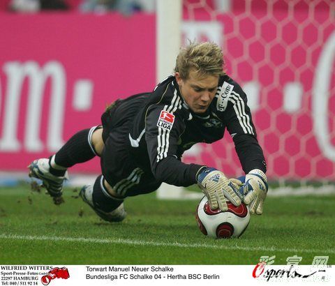 斯图加特客场告捷,赢得关键三分的简单介绍 斯图加特客场告捷,赢得关键三分的简单介绍