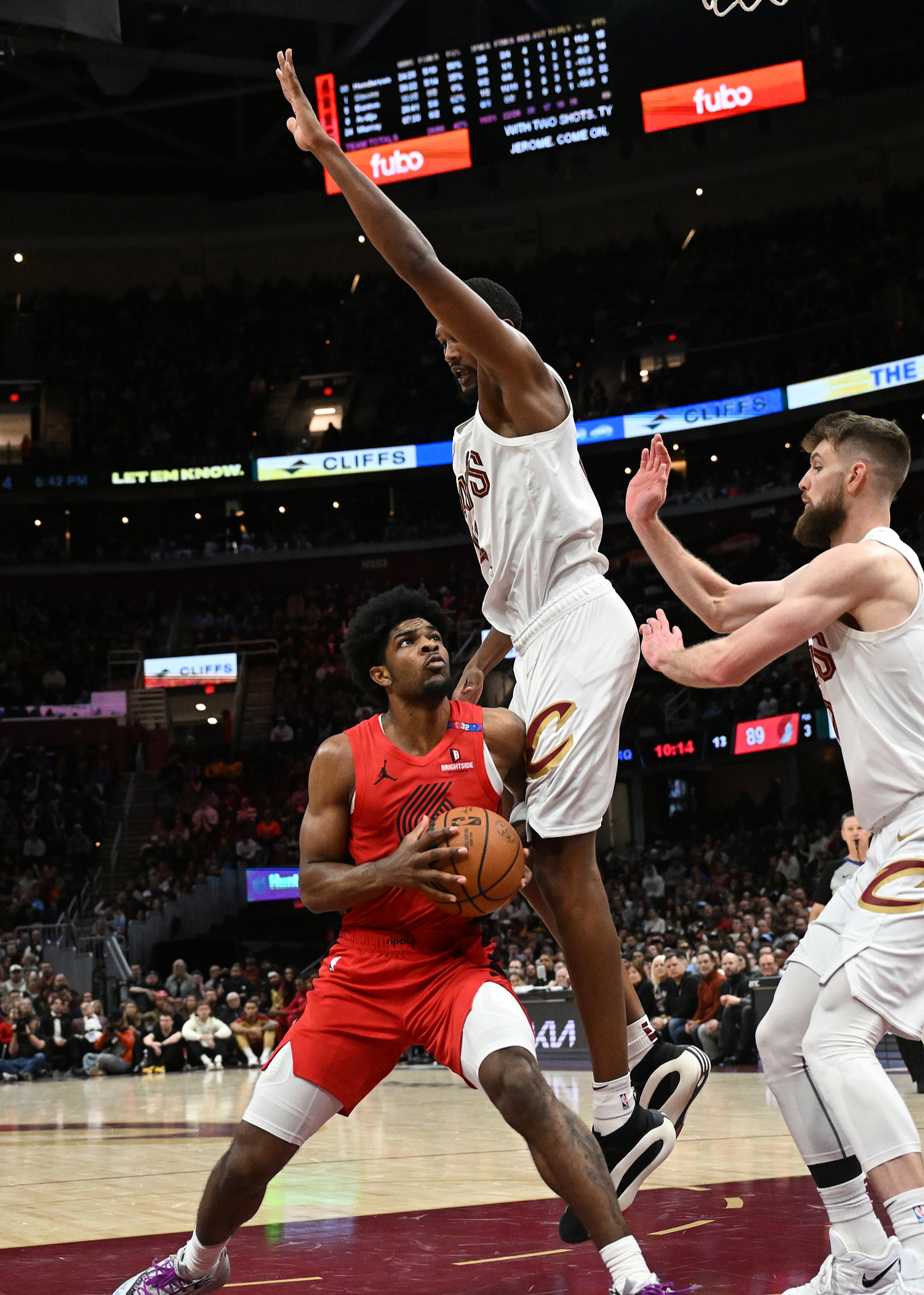 开拓者队成功晋级下一轮比赛 开拓者队成功晋级下一轮比赛