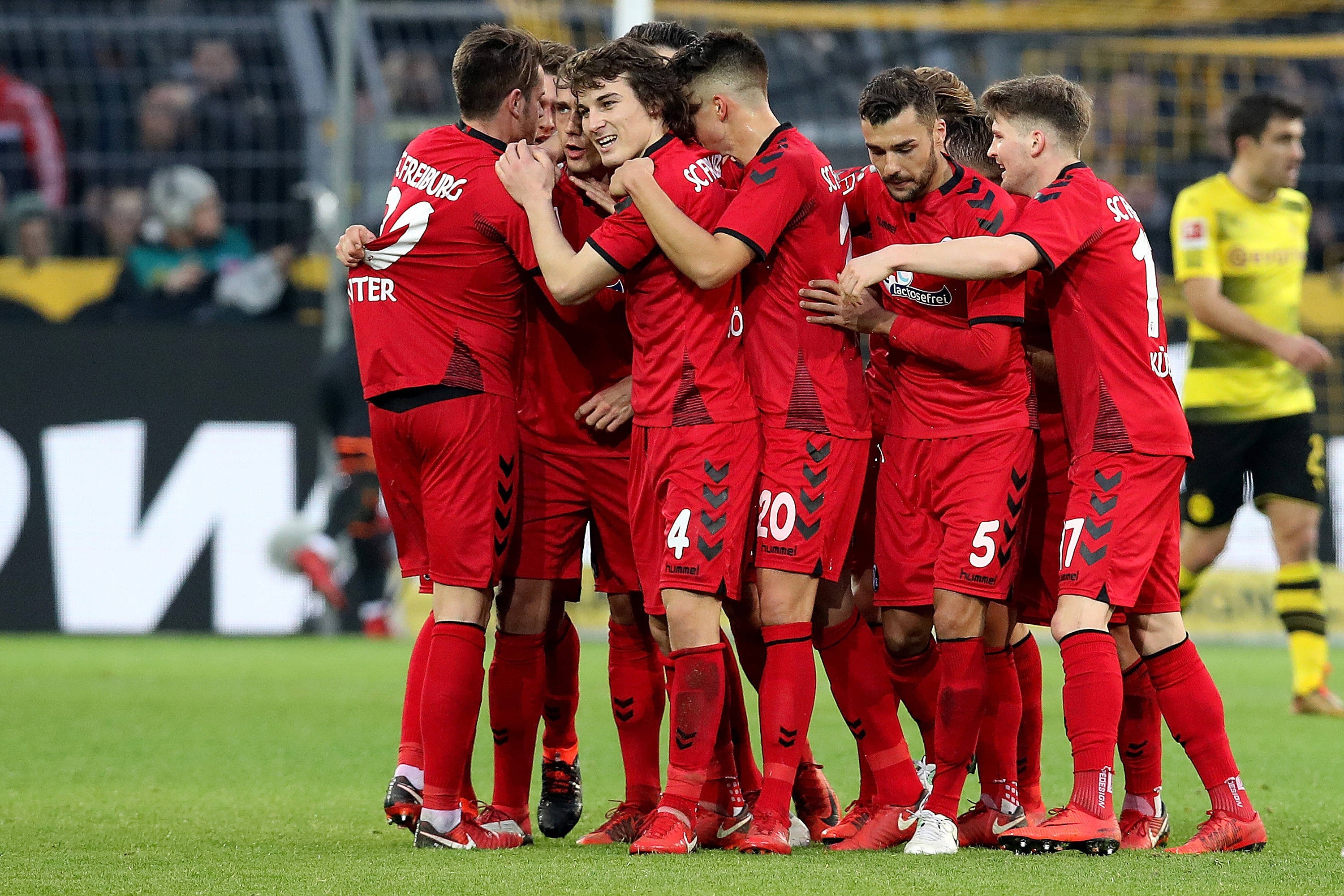 莱比锡红牛队取胜在望,巩固领先优势保持不败的简单介绍 莱比锡红牛队取胜在望,巩固领先优势保持不败的简单介绍