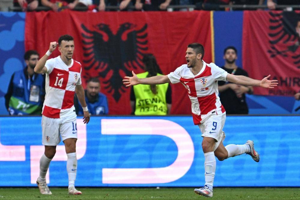 阿尔巴尼亚队英勇晋级欧洲杯 阿尔巴尼亚队英勇晋级欧洲杯