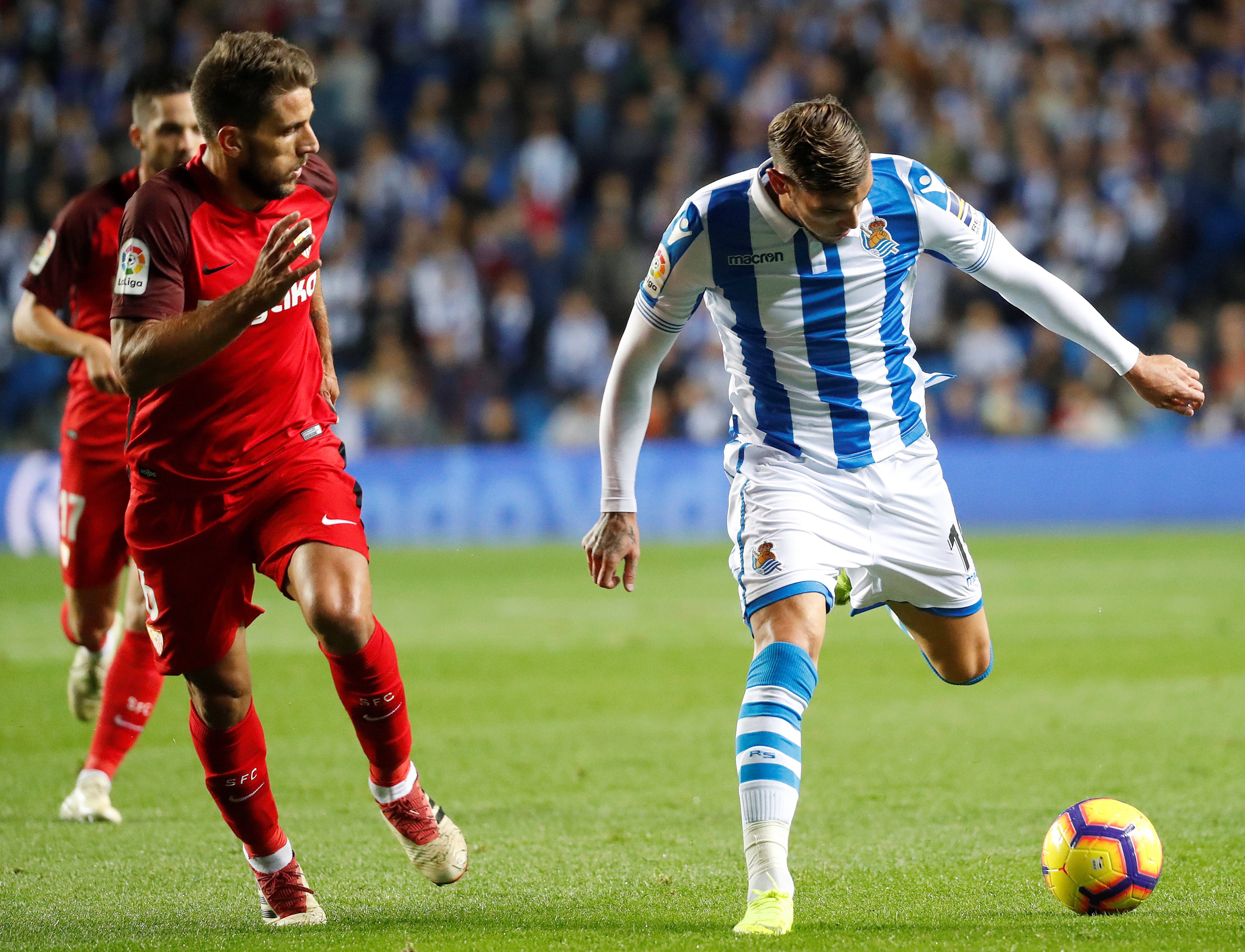 客场作战,瓦伦西亚险胜皇家社会的简单介绍 客场作战,瓦伦西亚险胜皇家社会的简单介绍