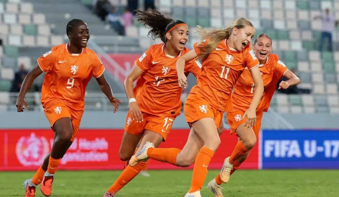 加拿大女足主场击败墨西哥,晋级四强 加拿大女足主场击败墨西哥,晋级四强